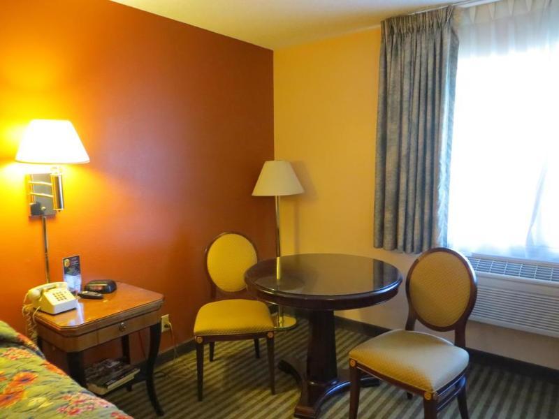 Super 8 By Wyndham 2* Chico