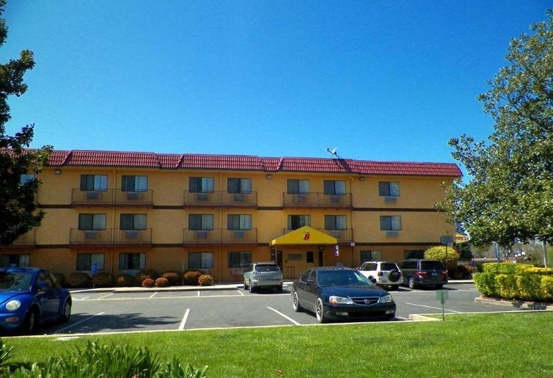 Super 8 By Wyndham 2* Chico