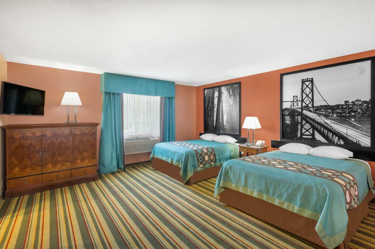 Super 8 By Wyndham 2* Chico